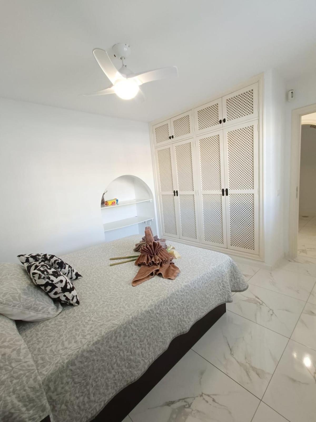 Beautiful With Pool And Wifi Apartment *